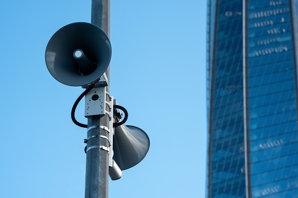 Diffusione sonora negli spazi pubblici.